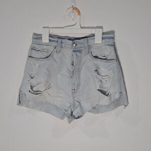 Abercrombie & Fitch Sz 26/2  Light Wash Distressed Denim Cutoff Shorts